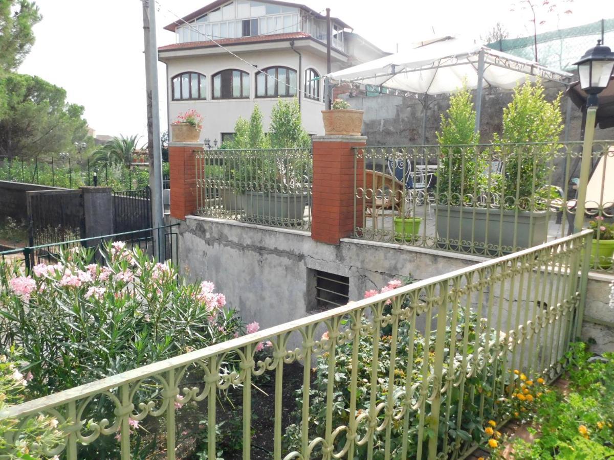 Althea Etna Garden Acomodação com café da manhã Nicolosi Exterior foto
